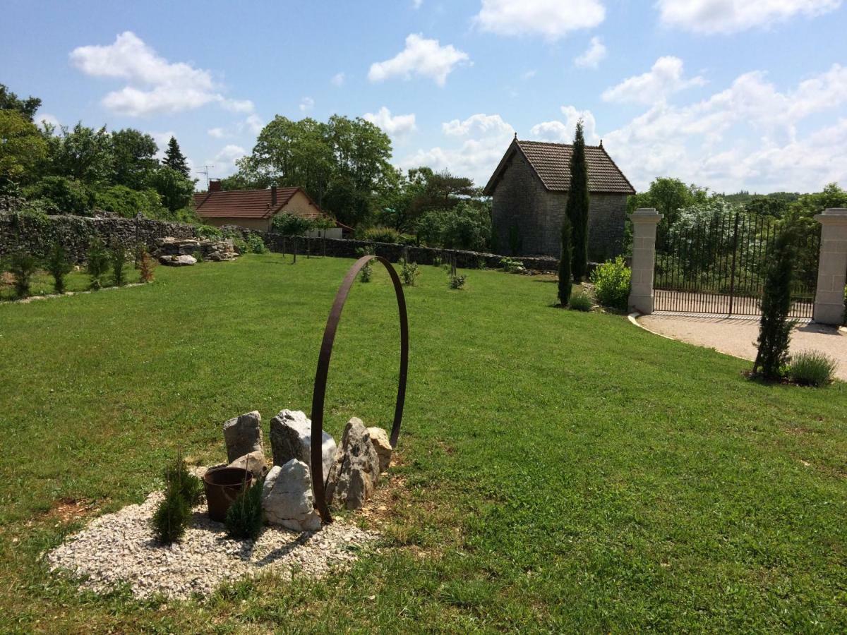 Le Couvent Bed and Breakfast Saint-Jean-de-Laur Buitenkant foto